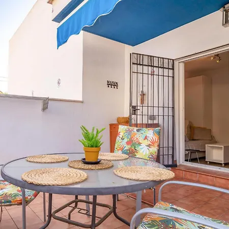 Apartment In With Wifi